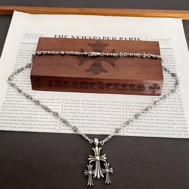 Ch**me He**ts necklaces